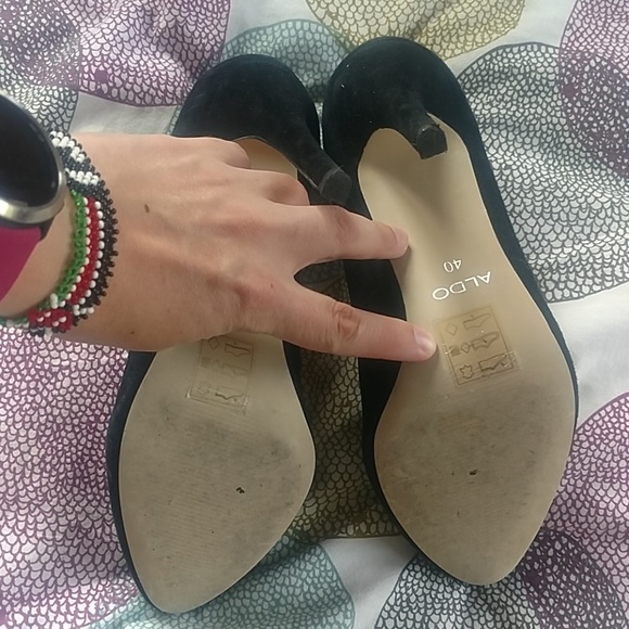 Black suede Aldo pumps round toe big heels - Picture 3 of 3